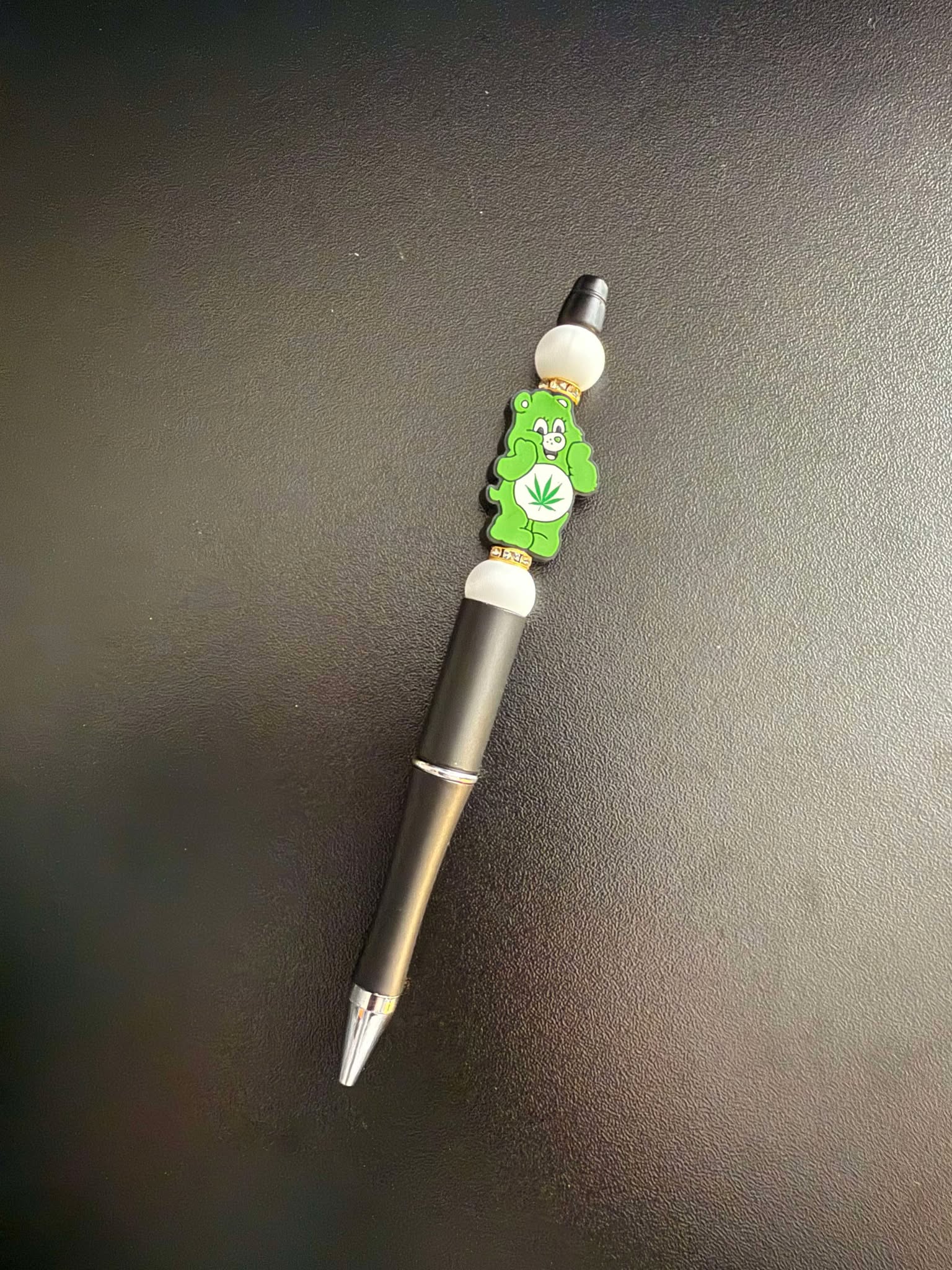 Green Leaf Bear Silicone Beaded Pen