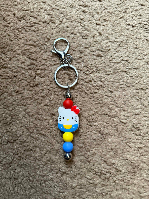 White Kitty Beaded Keychain